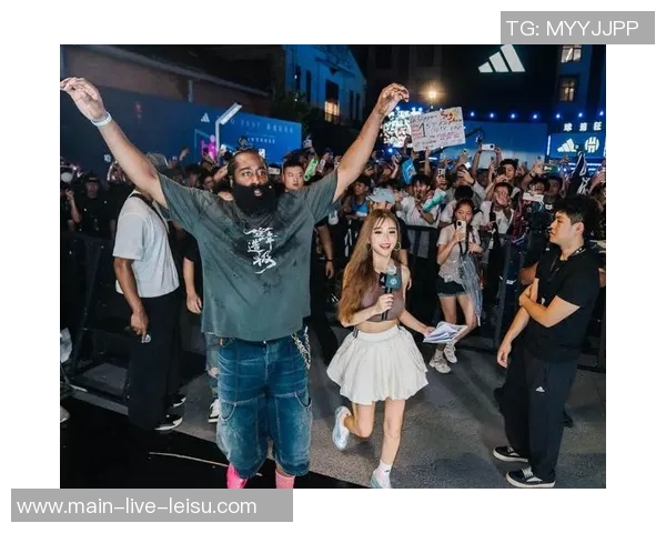 高价购票球迷起诉詹姆斯称其应理解球迷辛苦付出与期待 高价购票球迷起诉詹姆斯称其应理解球迷辛苦付出与期待