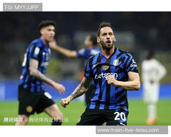 恰尔汗奥卢坚定信念土耳其队全力以赴争取世界杯晋级目标 恰尔汗奥卢坚定信念土耳其队全力以赴争取世界杯晋级目标