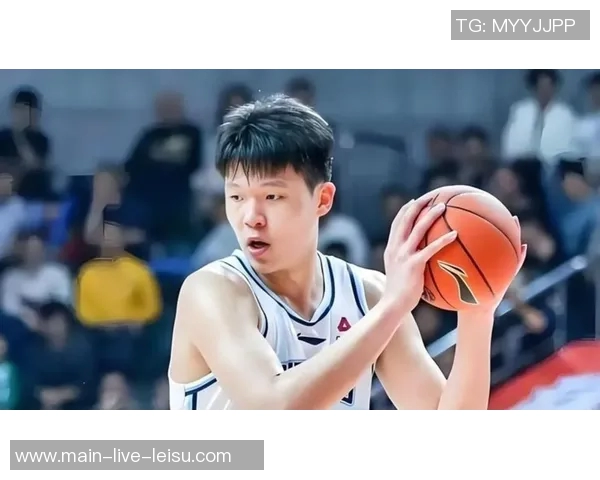 库里赞杨瀚森潜力巨大称其是中国篮球的未来代表