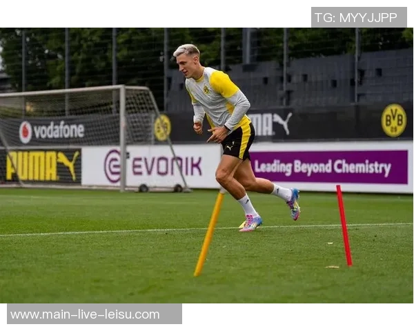 施洛特贝克今日独自训练科瓦奇期待他首发对阵曼城