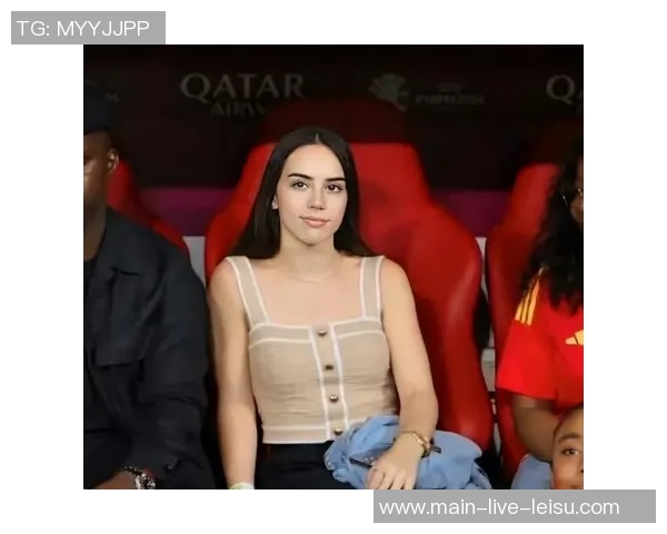 亚马尔女友透露未来想当母亲目前未怀孕已交往两个月感情甜蜜 亚马尔女友透露未来想当母亲目前未怀孕已交往两个月感情甜蜜